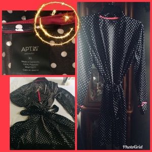 Blk/white polka dot silky robe